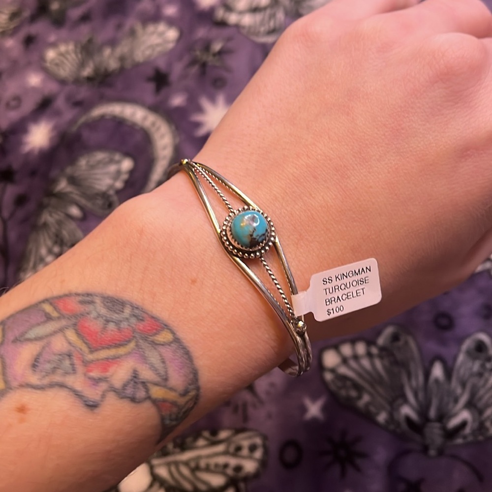 Esther White Navajo handmade sterling cuff NEW - Picture 2 of 4